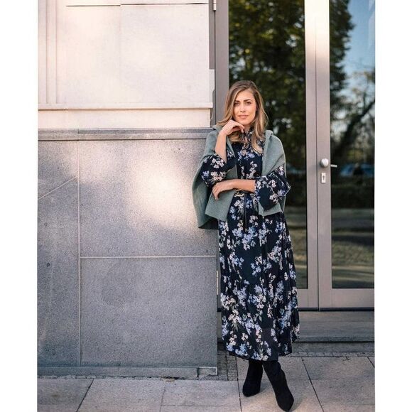 H&M Long Chiffon Floral Print Dress New - Picture 1 of 16